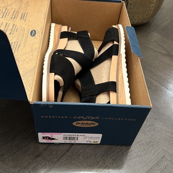 Dr. Scholl's Islander Strappy Sandals - Picture 2 of 9